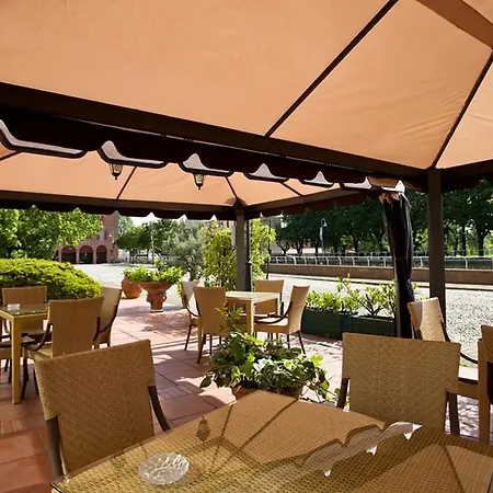 酒店 本蒂沃利奥时代公寓酒店 4*